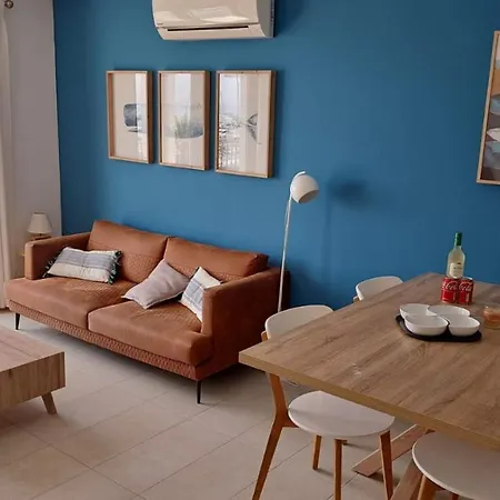 Beautiful Duquesa Harbour 2001 Apartment